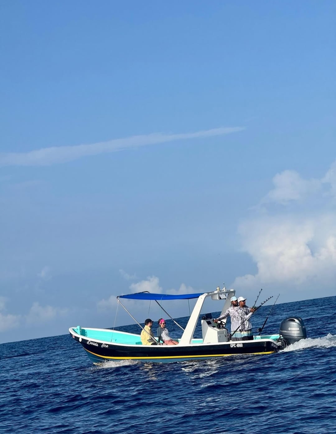 Daniela Jose sportfisher underway